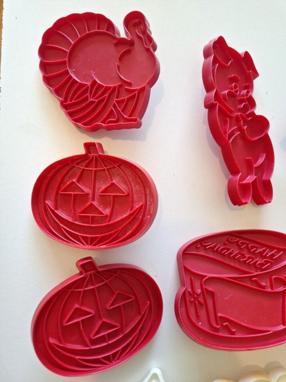 Holiday Cookie Cutter Christmas Halloween Easter Vintage Tupperware 23 Lot - Picture 5 of 12